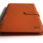 sổ bìa còng da năm 2023